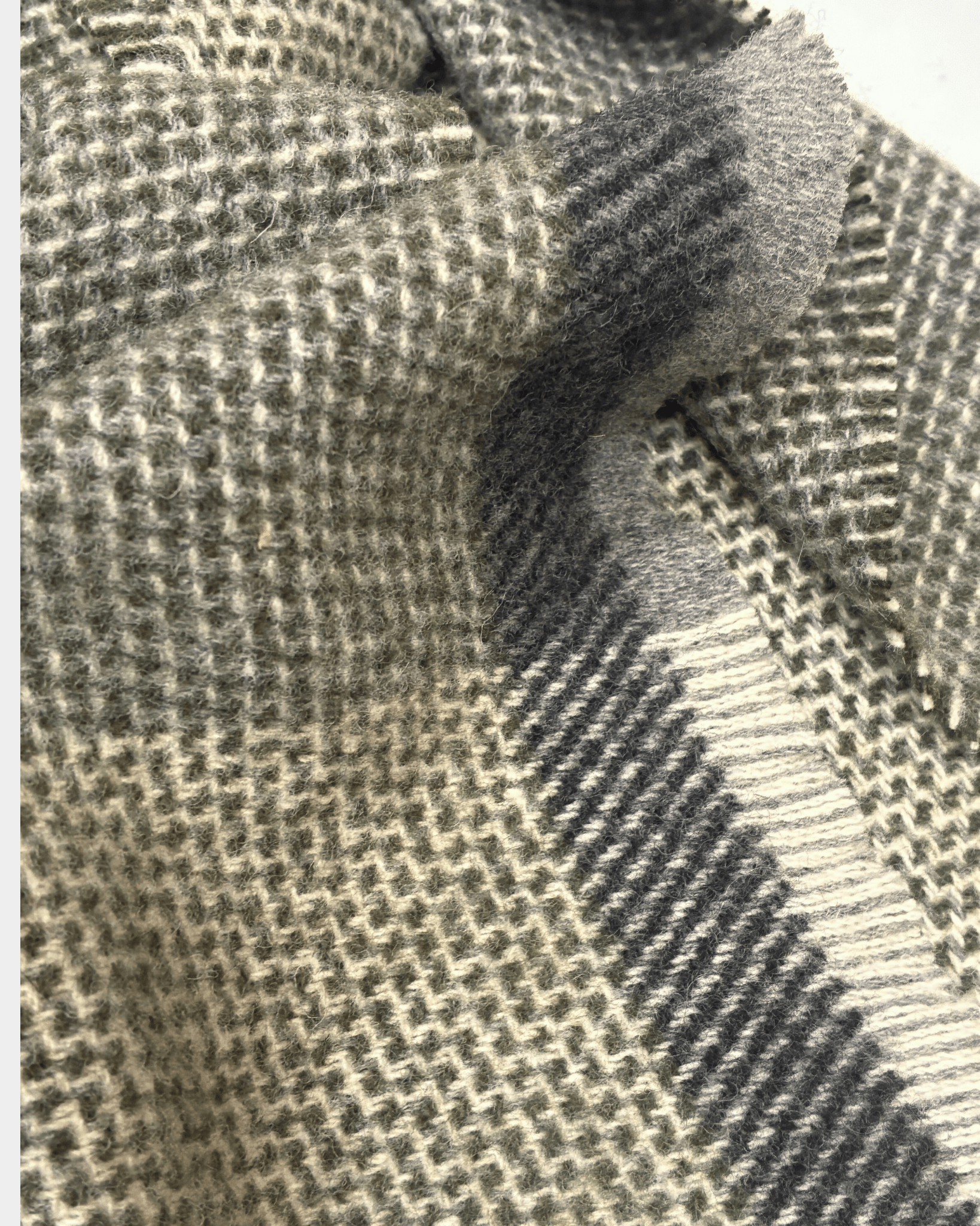 Moss/Charcoal Tweed Merino Lambswool Scarf - Cushendale Woollen Mills