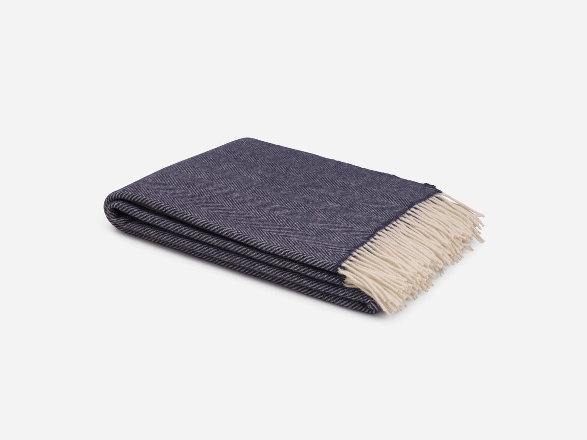Navy Aclare Lambswool Throw Blanket - Cushendale Woollen Mills