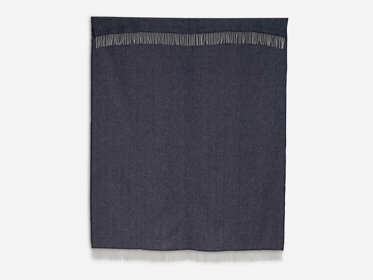 Navy Aclare Lambswool Throw Blanket - Cushendale Woollen Mills